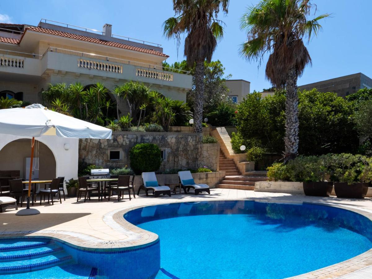 Villa Palma - Sunset Sea Views With Pool, Jacuzzi, Sauna And Games Room Mellieħa Buitenkant foto